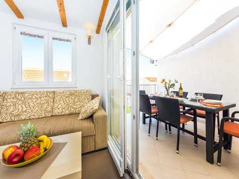 Apartment Ivana - Betina - Croatia