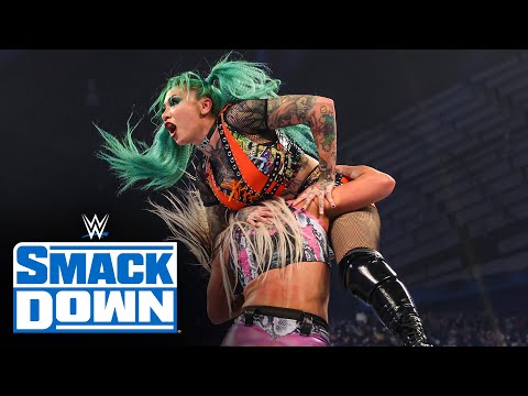 Toni Storm & Sasha Banks vs. Charlotte Flair & Shotzi: SmackDown, Dec. 17, 2021