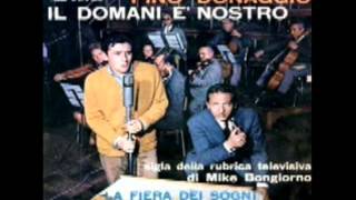 La fiera dei sogni, titoli di apertura incisione originale