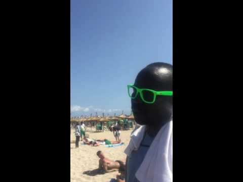 download lagu mp3 mp4 Helmut Mallorca, download lagu Helmut Mallorca gratis, unduh video klip Helmut Mallorca