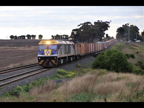 EL62, EL60 & CLF2 lead 7922V SCT Intermodal service at Moorabool, VIC - 20/06/2021