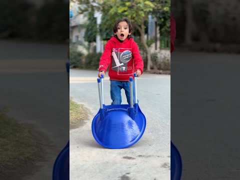 chair Ke Niche kya tha 😱