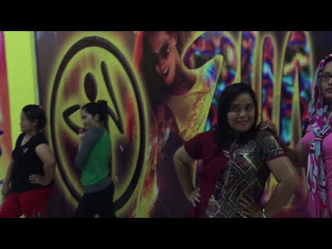MANNEQUIN  CHALLENGE WITH ZUMBA LOVER FITNES & AEROBIC BAHYBUNGA ROHUL