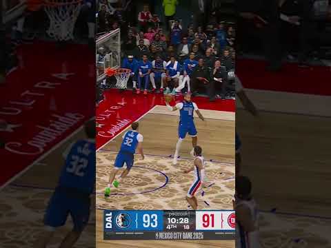 ¡Tremendo bloqueo de PJ Washington!