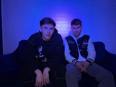 Zoski, TU GOTHIE - Romance Secreto (Video Oficial)