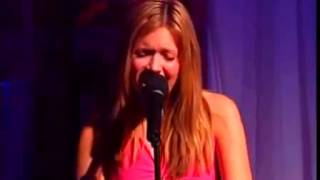 Mandy Moore-When I Talk To You-Live HD