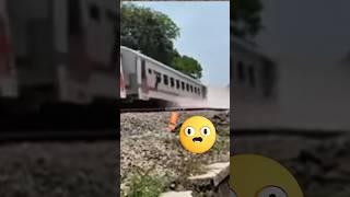 Download lagu apa yg dirasakan penumpang jika gerbong anjlok?! #trending #shortsviral #shortfeed #keretaapi mp3