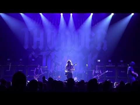 Thunderstruck: America's AC/DC Tribute - You Shook Me All Night Long (Live from Oshkosh Arena)