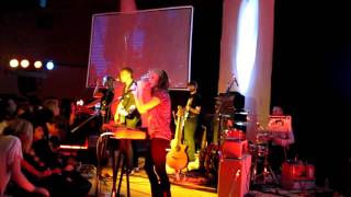 Mother Mother, My Baby Don&#39;t Dance!