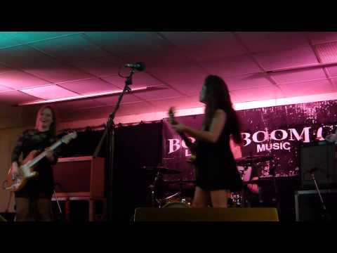 Girls With Guitars Sadie Johnson - Texas Boogie - Ruf Records Blues Caravan 2015
