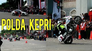 Download lagu Atraksi Memukau Anggota Polda Kepri di Millennial Road Safety Festival mp3