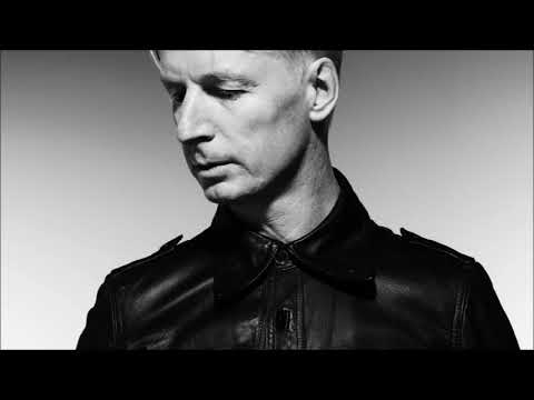 DJ Hell - DJ Set @ Bavarian Gigolo Nacht, at Klub Registratur (Munich) 2004-10-07