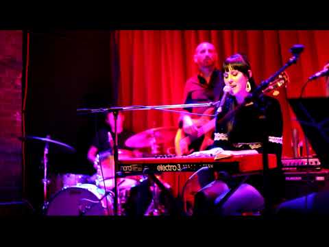 Johanna and The Dusty Floor