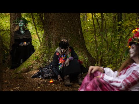 131 Cambra Skadé über Samhain, die Ahninnenkraft, Santa Muerte und das Beheimaten in der Zeit