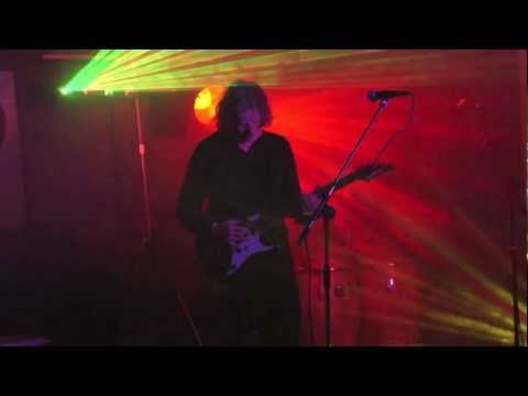 The Chameleons guitarist Dave fielding performing live with Coconut DF   HD