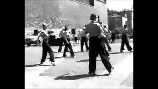 Jesse Powell Orchestra - Walk Right In, Walk Right Out