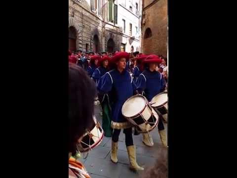 Via del CASATO MARCIAdelPALIOePOPOLOcantante 20150817 163209