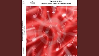 Download lagu Lipstick On Your Collar mp3