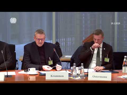 Video Thumbnail: Luftsicherheitsgesetz wird unterschiedlich bewertet