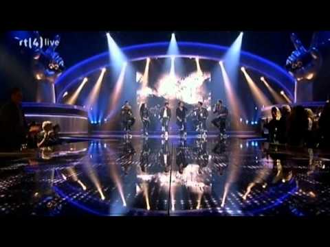 The Voice of Holland - Liveshows: Nick en Simon - Waiting on the World to Change (16-12-11 HD)