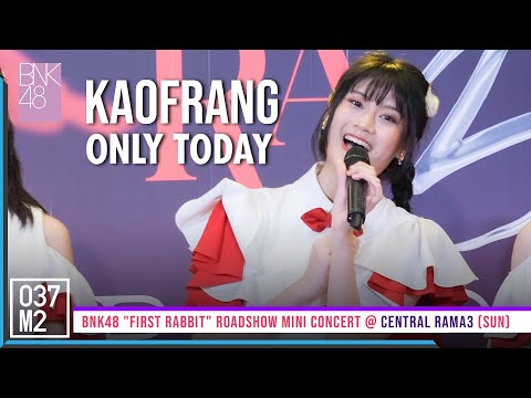 220227 BNK48 Kaofrang - Only Today @ BNK48 First Rabbit Roadshow Mini Concert [Fancam 4K 60p]