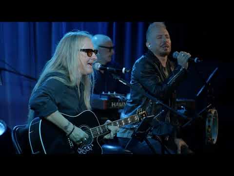 Video thumbnail for Siren Song (Live)
