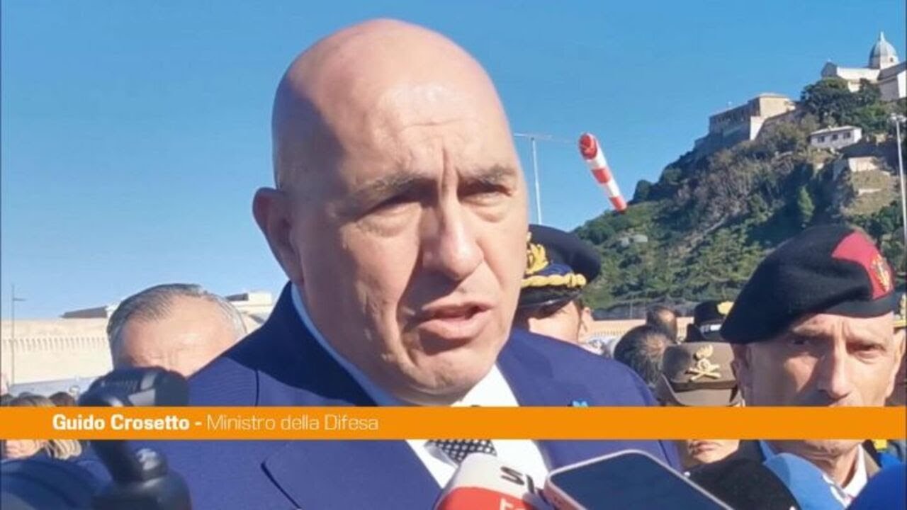 Crollo a Roma, Crosetto "No volo Frecce Tricolori per rispetto persona morta"