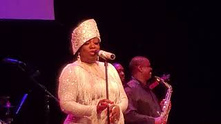 Shuga Shang singing "Living in Confusion" by Phyllis Hyman.
