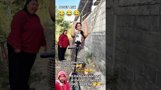 Download lagu Di kira ibu baju merah yang di belakang ga bisa joget Ternyata asik banget #shorts #dance #hiburan mp3