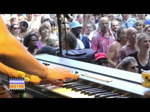 Vaudou Game - Atta Calling -  LIVE at Afrikafestival Hertme 2015