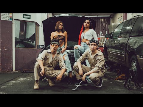 Dylan Kenjiro, Deezle, Barbie Mur, Alex Guillén - Re Bien Remix (Video Oficial)