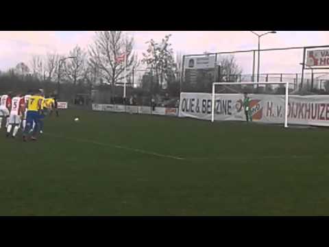 Doelpunt Mats van Huijgevoort tegen DESO