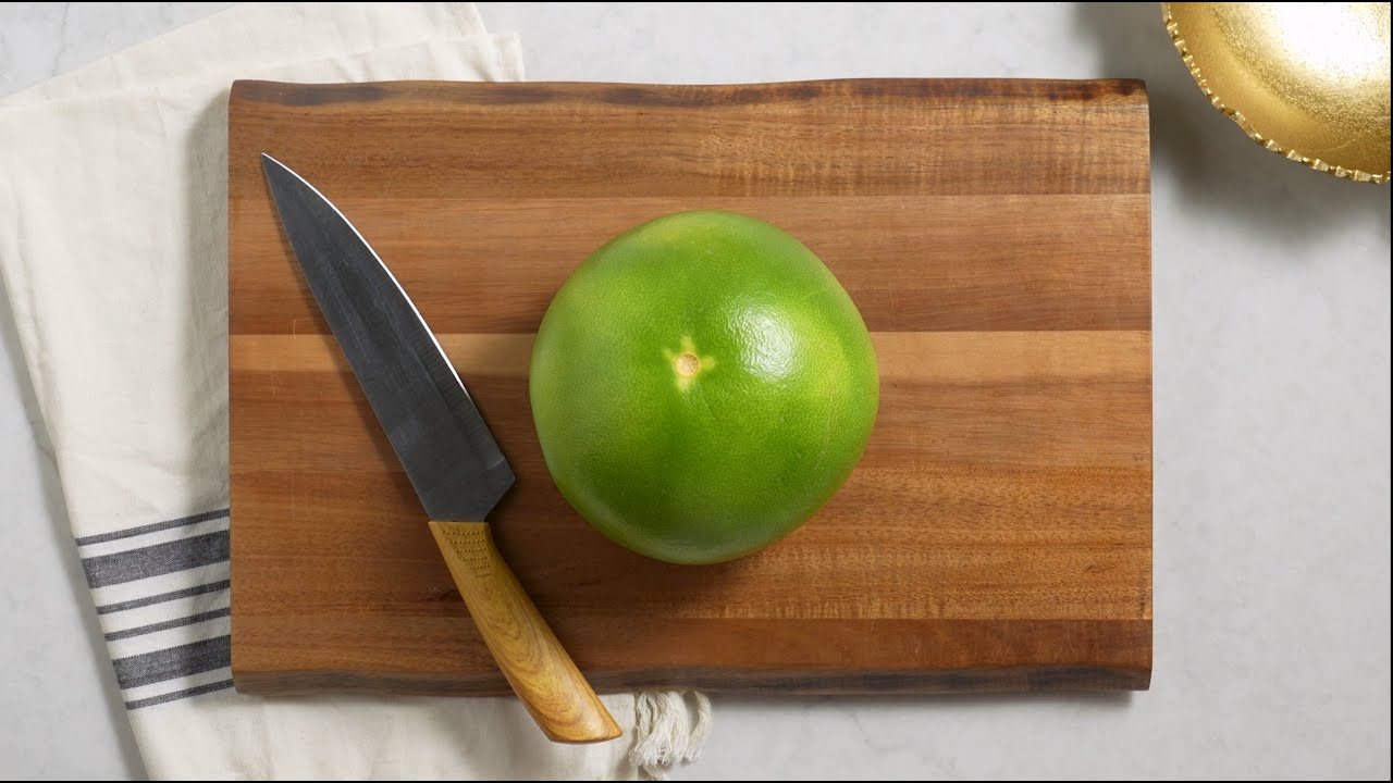 How To Peel A Pummelo | Kings River Packing