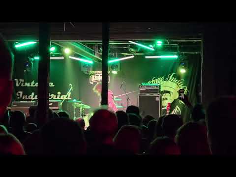 Lemonheads Zagreb 2025 - Evan Dando "meltdown" on stage