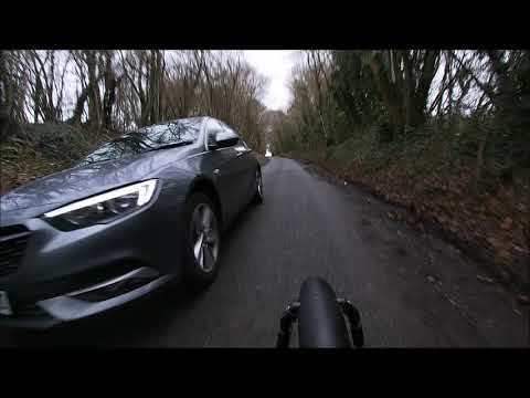 WM67ELO Incredibly Close and Fast Pass in Narrow Lane