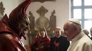 El papa francisco es fuertemente criticado por saludar a un sacerdote satánico - IA