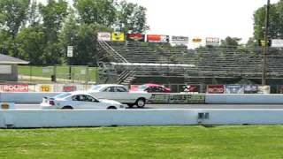 preview picture of video '1967 Ford Fairlane 500 427 versus Mustang'