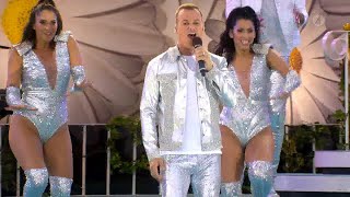 Magnus Carlsson uppträder med låten ”Alcastar” - Lotta på Liseberg (TV4)