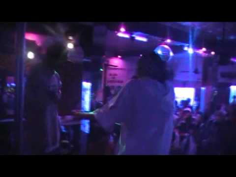 TWISTER vs RZ - Rap In Up 3ra Edicion