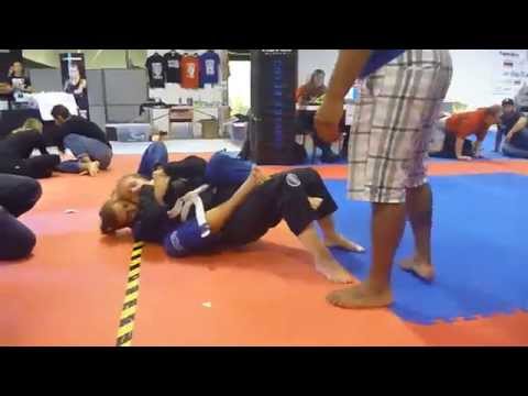 Grotta Grappling '14 Q3 - Barbara Ruiken [BJJ Open - Kamp 3] vs Tora Orsteen (Finals)