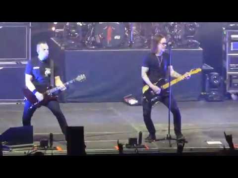 Alter Bridge - Addicted to Pain  - Köln   26-Nov.2019