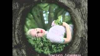 Scarlett Johansson - Falling Down (Tom Waits cover)