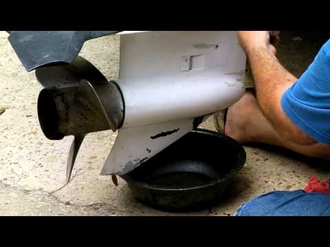 How to- changing your outboard motor lower unit gear oil