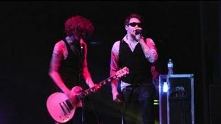 Asking Alexandria - Hey There Mr. Brooks (Best live-performance of 2011?)