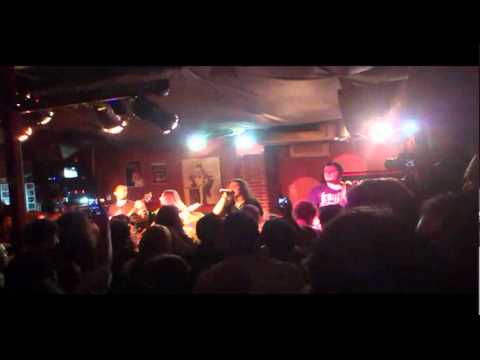 DÖRIA. Eye of the tiger