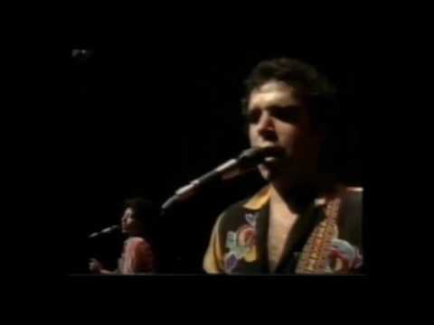 Linda Ronstadt - I Can't Let Go 1980 ((Stereo))