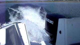 preview picture of video 'Suzuki  DT 225 EFI 2-stroke outboard running  225hp DT225'