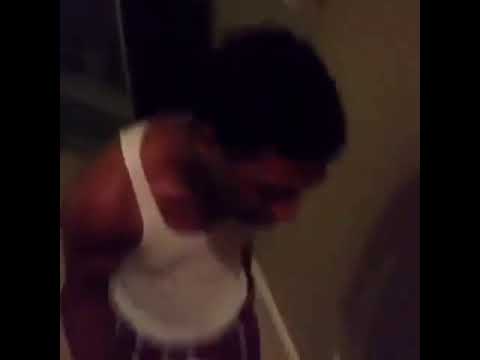 I could've dropped my croissant vine (60fps)