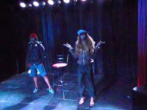 Kelly Pantera vs Patricia Pantera - Disturbia