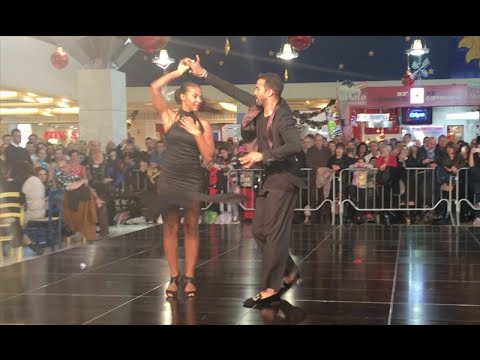 Ballando on the Road - CATANIA: Maykel Fonts ed R.elle Niane